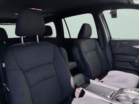 Certified 2022 Honda Pilot Sport image 35
