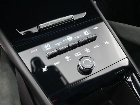 Certified 2024 Porsche Cayenne Turbo GT image 23