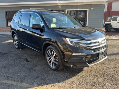 Used 2016 Honda Pilot Elite image 3