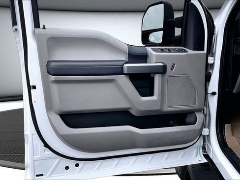 Used 2019 Ford F250 XLT w/ XLT Value Package image 20