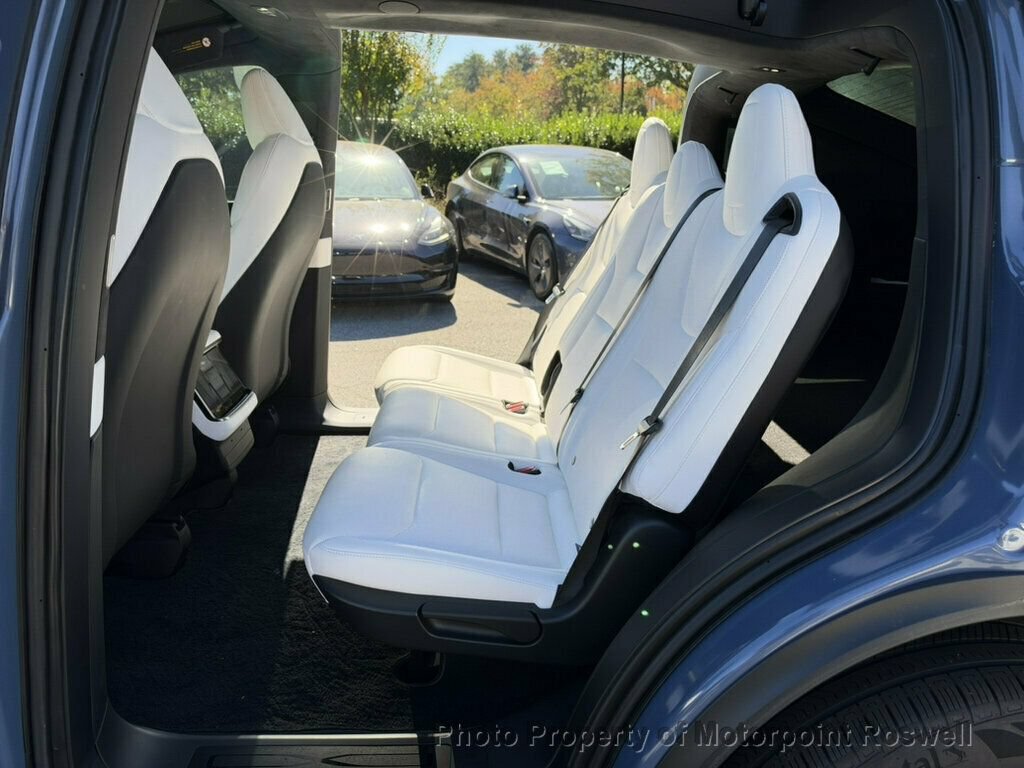 Used 2026 Tesla Model X AWD/4WD image 33