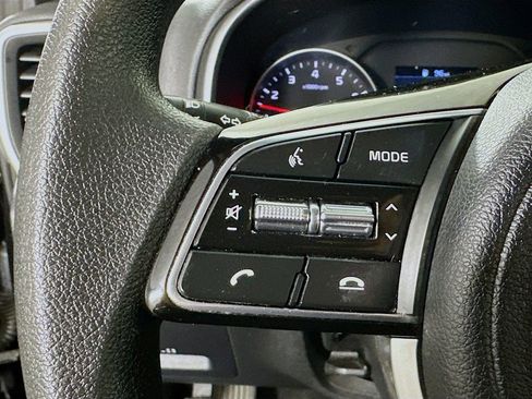 Certified 2022 Kia Sportage LX FWD image 9