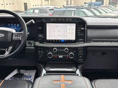 Used 2024 Ford F350 Platinum w/ FX4 Off-Road Package image 19
