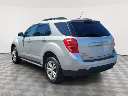 Used 2017 Chevrolet Equinox LT w/ Convenience Package FWD image 4