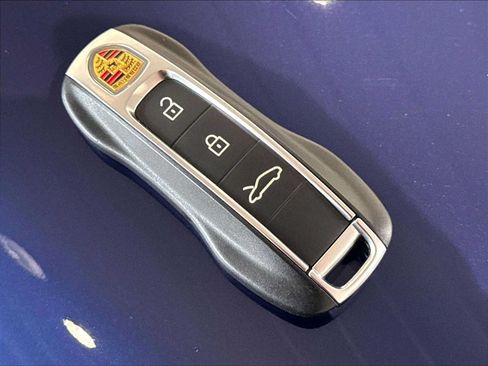 Used 2024 Porsche 911 Carrera 4S AWD/4WD image 35