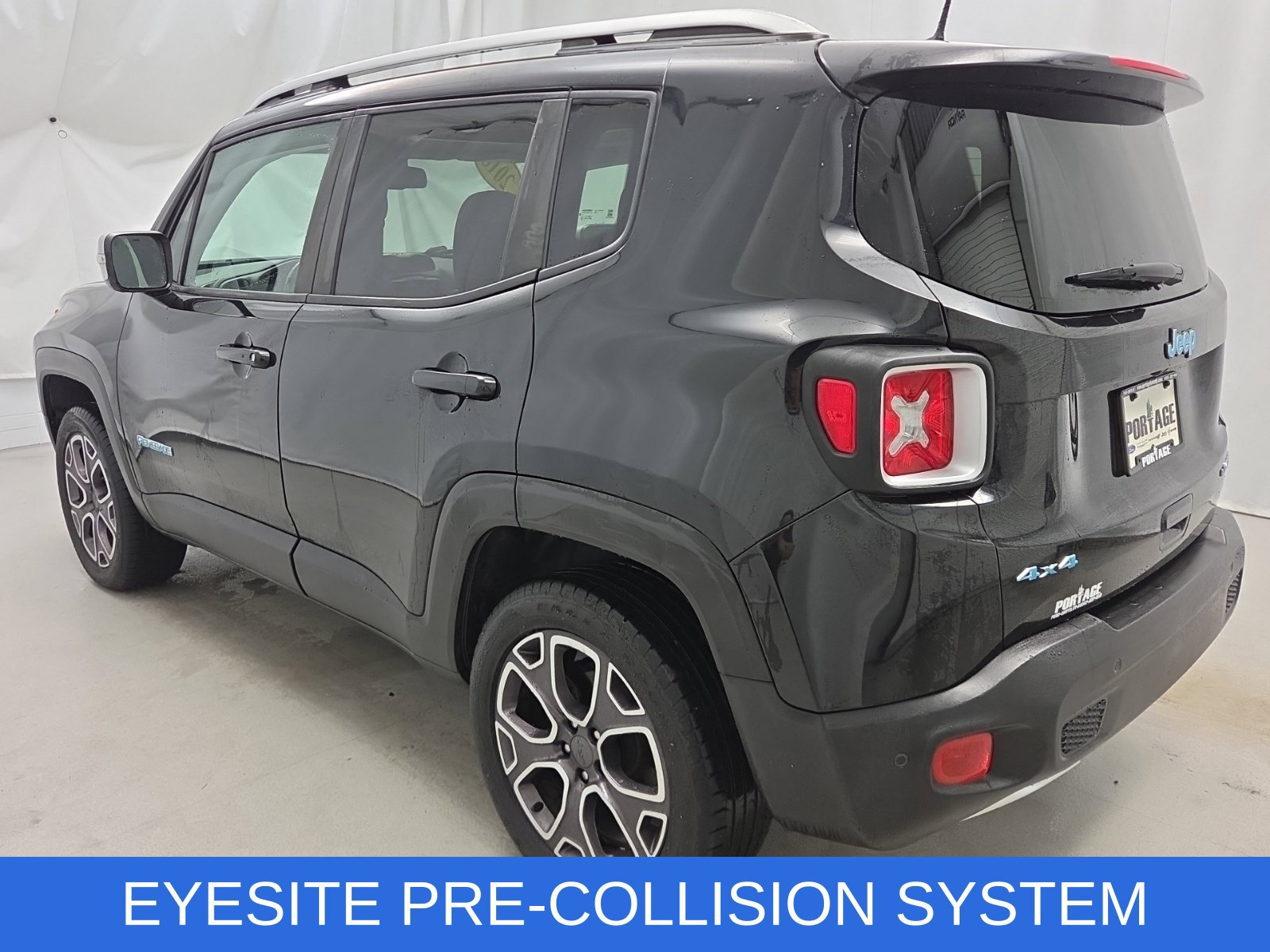 Certified 2018 Jeep Renegade Limited w/ UConnect 8.4 Nav Group AWD/4WD image 5