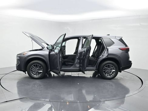 Used 2026 Nissan Rogue S FWD image 25