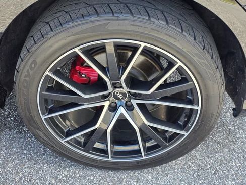 Used 2021 Audi Q8 Premium Plus image 42