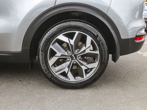 Used 2022 Kia Sportage EX image 10