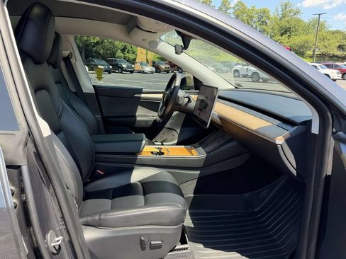 Used 2023 Tesla Model Y Long Range AWD/4WD image 11