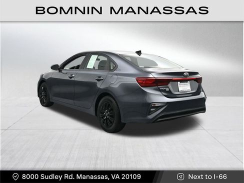 Used 2019 Kia Forte FE image 3