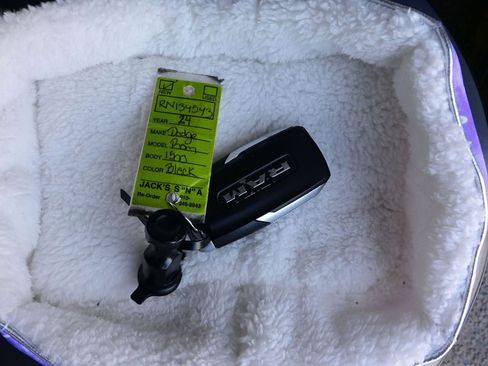 Used 2024 RAM 1500 Big Horn image 22