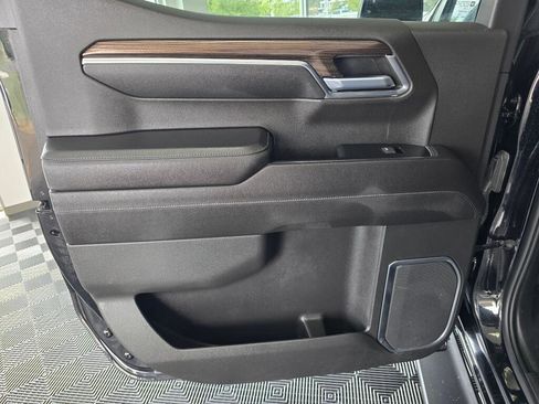 Used 2022 Chevrolet Silverado 1500 RST AWD/4WD image 36