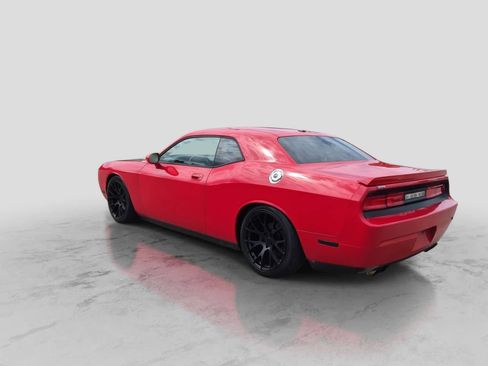 Used 2009 Dodge Challenger R/T RWD image 6