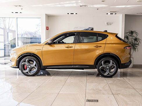 New 2026 Alfa Romeo Tonale Veloce w/ Quick Order Package 23H Volce image 6