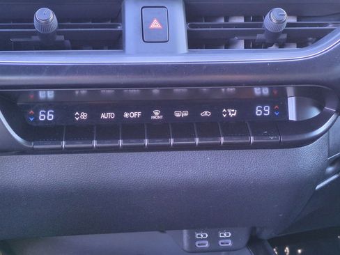 Used 2024 Lexus UX 250h FWD image 26