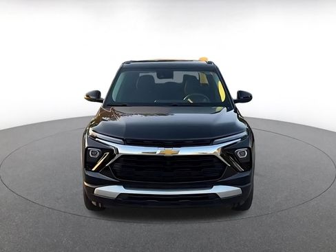Used 2025 Chevrolet TrailBlazer LT image 4