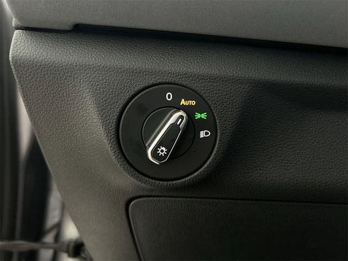 New 2026 Volkswagen Jetta SE image 14