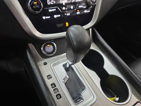 Used 2015 Nissan Murano S w/ Navigation Package AWD/4WD image 19