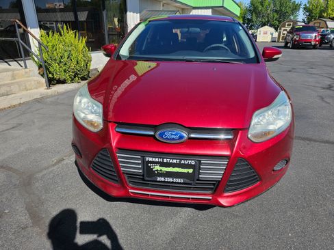 Used 2013 Ford Focus SE FWD image 3