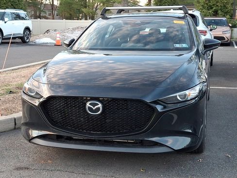Used 2021 MAZDA MAZDA3 s image 4