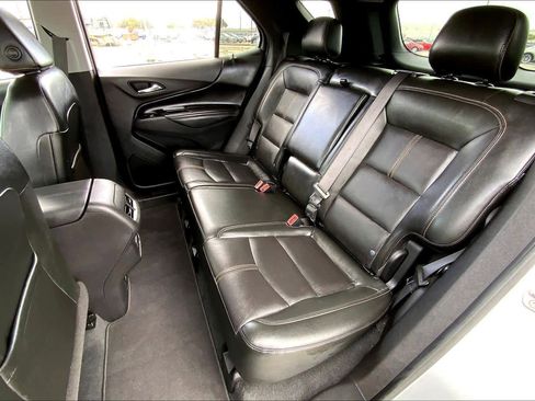 Used 2022 Chevrolet Equinox Premier image 20