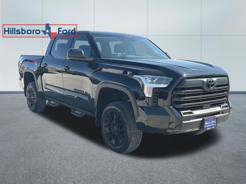 Used 2024 Toyota Tundra SR5 w/ SR5 Premium Package AWD/4WD image 2