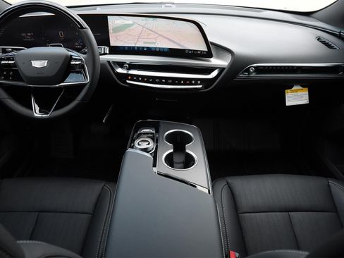 New 2026 Cadillac Lyriq Sport w/ LPO, Floor Liner Package image 7