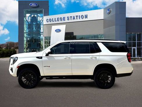 Used 2023 GMC Yukon AT4 AWD/4WD image 3