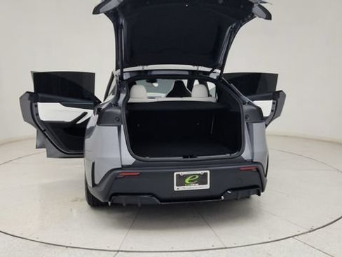 Used 2026 Tesla Model Y Performance AWD/4WD image 18