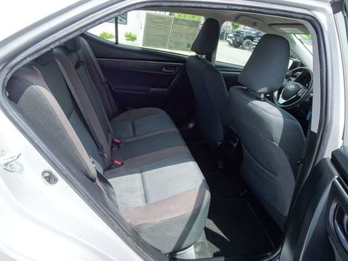 Used 2019 Toyota Corolla LE FWD image 18