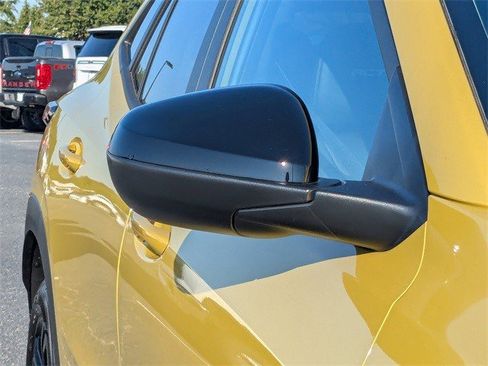 Certified 2024 Chevrolet Trax ACTIV w/ Driver Confidence Package image 9