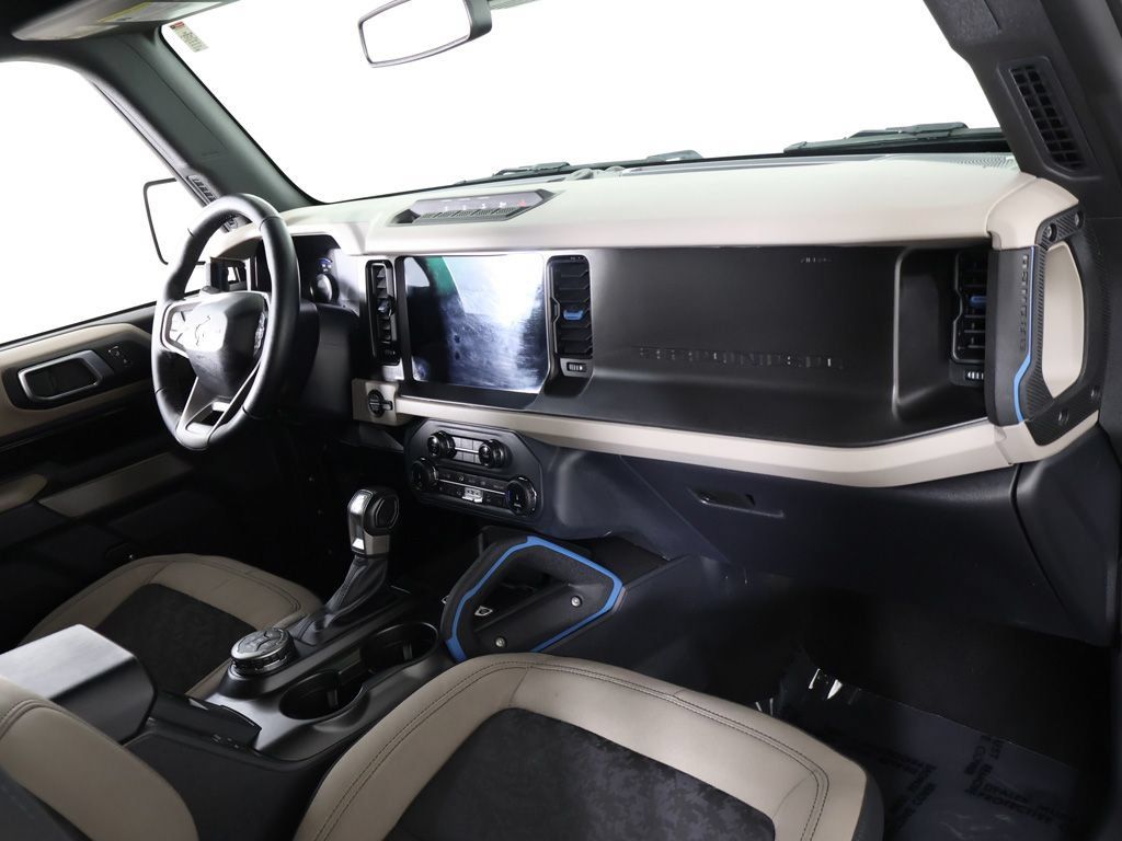 Used 2022 Ford Bronco Wildtrak AWD/4WD image 27