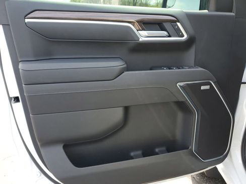 Used 2025 Chevrolet Silverado 1500 RST image 12