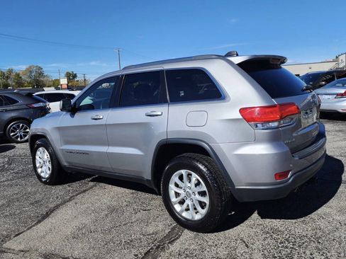 Used 2017 Jeep Grand Cherokee Laredo w/ Quick Order Package 23E image 4