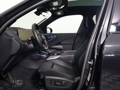 Used 2025 BMW X3 xDrive30i w/ M Sport Package image 10