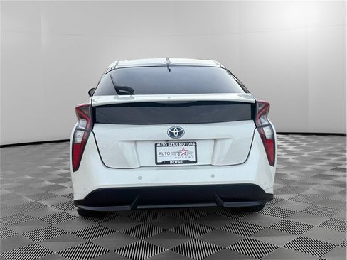 Used 2017 Toyota Prius Three Touring image 4