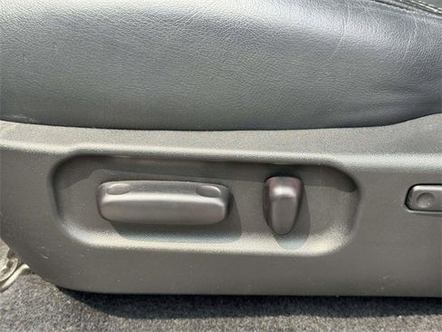 Used 2023 Toyota Tacoma TRD Off-Road image 17