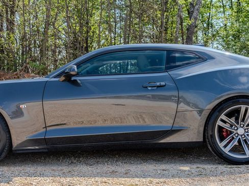 Used 2017 Chevrolet Camaro LT image 2