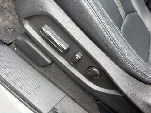 Used 2025 Honda Pilot Touring image 20