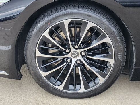 Used 2022 Lexus LS 500 AWD w/ Executive Package image 10