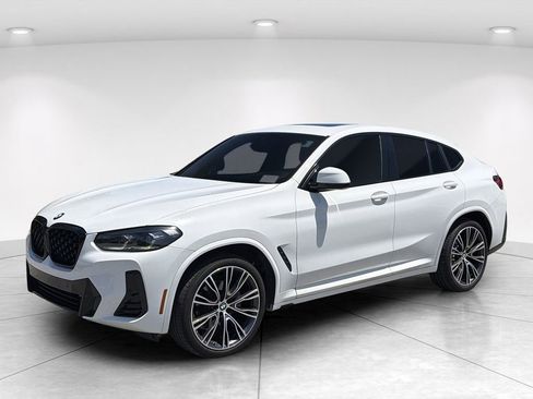 Used 2022 BMW X4 xDrive30i w/ M Sport Package AWD/4WD image 8