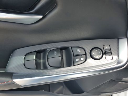 New 2025 Nissan Sentra SR w/ Midnight Edition image 14