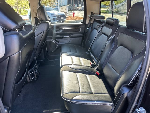Used 2022 RAM 1500 Laramie AWD/4WD image 17