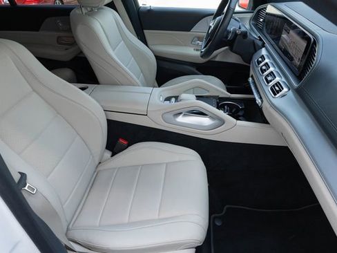 Certified 2025 Mercedes-Benz GLS 450 4MATIC image 20