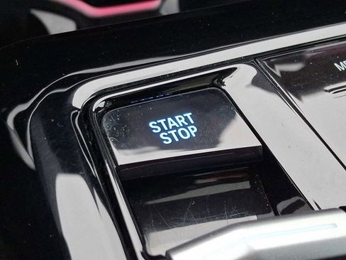 Used 2025 BMW i5 xDrive40 w/ Premium Package image 24