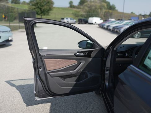 New 2025 Volkswagen Jetta SEL image 26