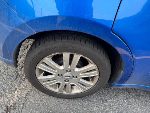 Used 2010 Ford Focus SEL image 5