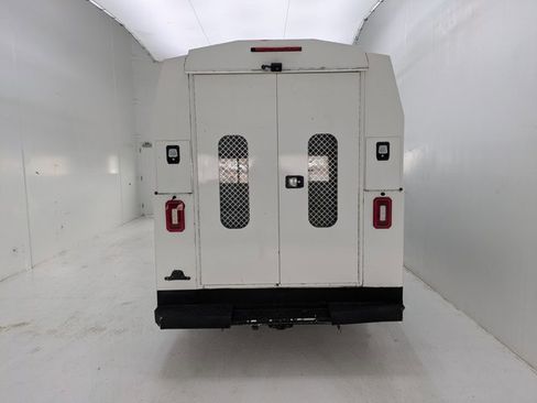 Used 2018 Ford Transit 350 138 w/ Interior Upgrade Package image 7