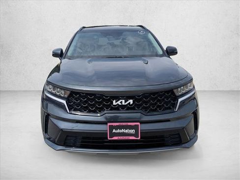 Used 2023 Kia Sorento S w/ Panoramic Sunroof Package FWD image 2